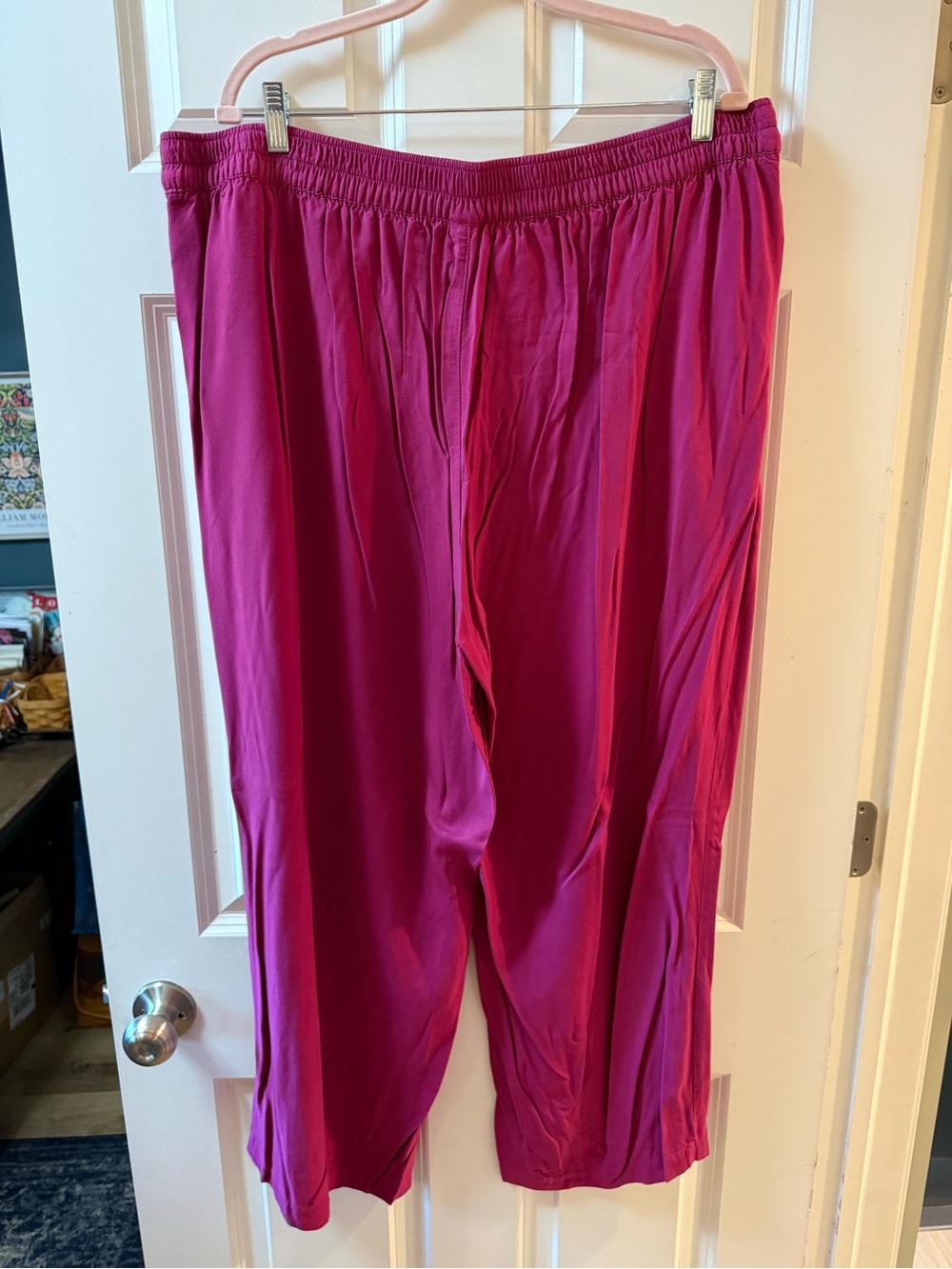 Old Navy Raspberry Elastic-Waist Pants